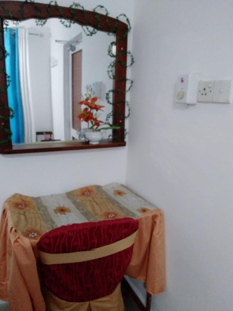 Rock Cascade Tourist Home & Cookery School Polonnaruwa Δωμάτιο φωτογραφία